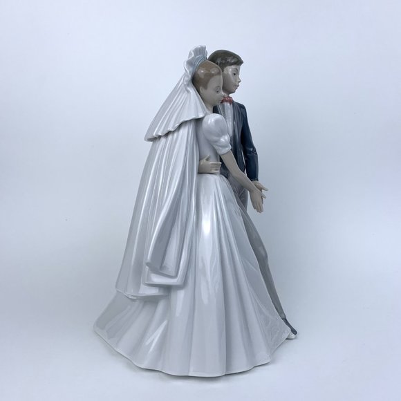 NAO By Lladró “An Unforgettable Dance” Wedding Figurine #1247 - Picture 8 of 16